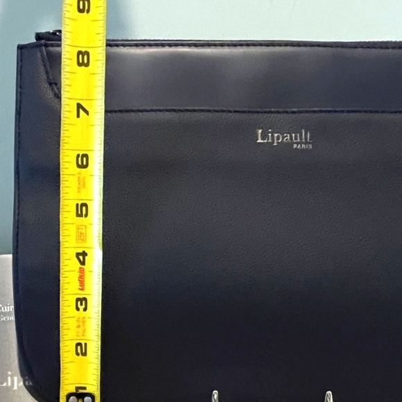 Lipault Paris Plume Elegance Clutch  in Navy Blue Leather  New In Box Wi… - Picture 13 of 13